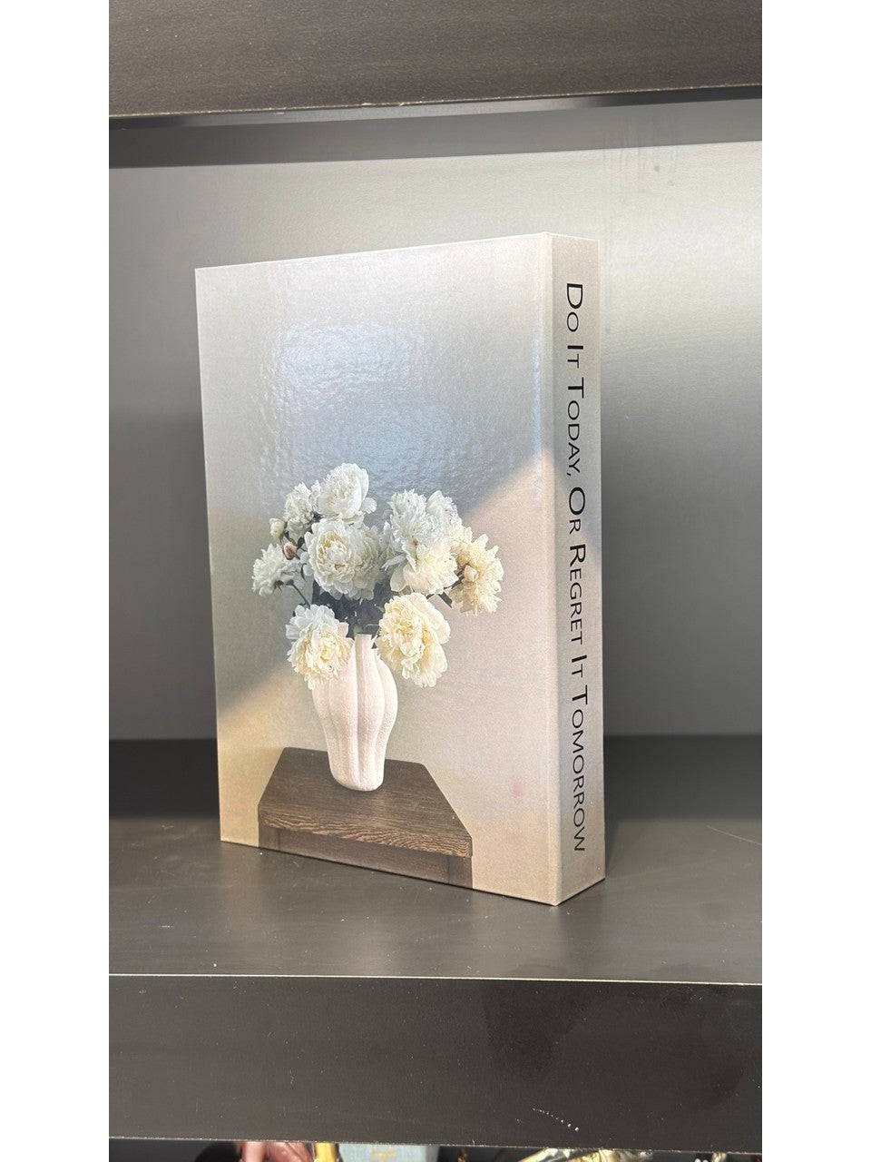 Soho Holistic Therapy Dekoratif Kitap Kıtu– Minimal Doğal Tasarım – Salon & Ofis